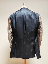 Afbeelding in Gallery-weergave laden, Burberrys costume croisé bleu marine en laine vierge 54