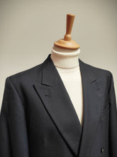 Afbeelding in Gallery-weergave laden, Burberrys costume croisé bleu marine en laine vierge 54