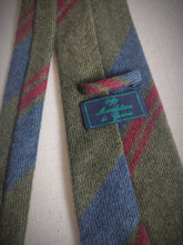 Charger l'image dans la galerie, Cravate club vintage 100% cachemire Made in Italy
