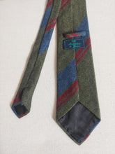 Charger l'image dans la galerie, Cravate club vintage 100% cachemire Made in Italy