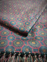 Charger l'image dans la galerie, Foulard vintage double face en cachemire laine et soie