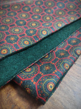 Charger l'image dans la galerie, Foulard vintage double face en cachemire laine et soie