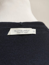 Charger l'image dans la galerie, Suitsupply sweat à capuche zippé en laine merinos bleu marine S/M