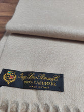 Charger l'image dans la galerie, Loro piana écharpe beige 100% cachemire Made in Italy