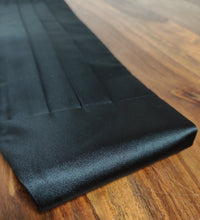 Carica l'immagine nel visualizzatore di Gallery, Polo Ralph Lauren bow tie & cummerbund set 100% silk Made in Italy