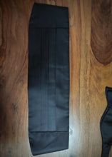 Carica l'immagine nel visualizzatore di Gallery, Polo Ralph Lauren bow tie & cummerbund set 100% silk Made in Italy