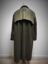 Charger l'image dans la galerie, Old England Paris loden Autrichien vintage en pure laine 54/56