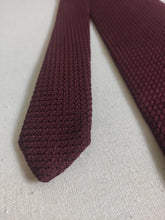 Load image into Gallery viewer, Davide Cenci cravate vintage en grenadine de soie bordeaux Made in Italy