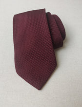 Load image into Gallery viewer, Davide Cenci cravate vintage en grenadine de soie bordeaux Made in Italy