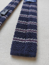 Carica l'immagine nel visualizzatore di Gallery, E. Marinella X Drumohr cravate tricot à rayures en soie et cachemire