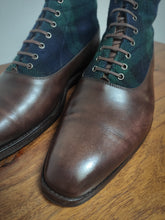 Charger l'image dans la galerie, Septième Largeur bottines tartan Balmoral en cuir de veau marron patiné 7,5 UK/41,5 FR