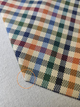 Charger l'image dans la galerie, Drake's cravate vintage en soie à carreaux Made in England