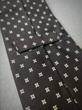 Charger l'image dans la galerie, Drake's cravate vintage marron en soie Made in England