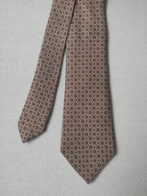 Carica l'immagine nel visualizzatore di Gallery, Façonnable cravate en soie à motif floral Made in Italy