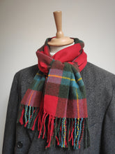 Afbeelding in Gallery-weergave laden, Drake's écharpe tartan 100% laine d'agneau Made in Scotland