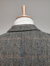 Charger l'image dans la galerie, Harris Tweed X Mario Barutti blazer chevrons à carreaux en laine 52