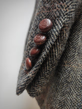 Charger l'image dans la galerie, Harris Tweed X Mario Barutti blazer chevrons à carreaux en laine 52