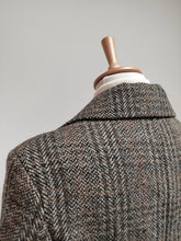 Charger l'image dans la galerie, W. et E. Crowther Ltd. manteau vintage en tweed Anglais 48 / M