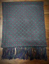 Afbeelding in Gallery-weergave laden, Foulard classique en soie Grigio Perla Made in italy