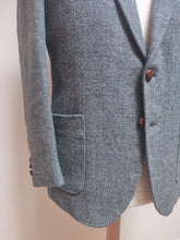 Charger l'image dans la galerie, Blazer vintage en tweed bleu gris en pure laine vierge Harris Tweed 46