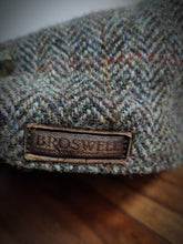 Charger l'image dans la galerie, Harris Tweed X Broswell casquette plate tweed patch en pure laine 56