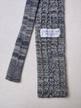 Charger l'image dans la galerie, Givenchy Gentleman Paris cravate large vintage en maille 100% laine