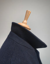 Charger l'image dans la galerie, Rodex of London X Old England pardessus raglan vintage bleu marine pure laine vierge Made in Great Britain 54