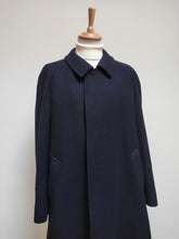 Charger l'image dans la galerie, Rodex of London X Old England pardessus raglan vintage bleu marine pure laine vierge Made in Great Britain 54