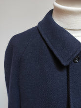 Charger l'image dans la galerie, Rodex of London X Old England pardessus raglan vintage bleu marine pure laine vierge Made in Great Britain 54