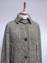 Charger l'image dans la galerie, Aquascutum X Harrod's cape en pure laine vierge Made in England