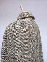 Charger l'image dans la galerie, Aquascutum X Harrod's cape en pure laine vierge Made in England