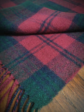 Afbeelding in Gallery-weergave laden, Mackintosh écharpe à carreaux en pure laine vierge Made in Scotland