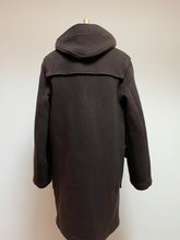 Charger l'image dans la galerie, Gloverall manteau duffle-coat marron en laine Made in England 48