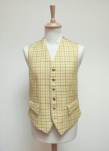 Charger l'image dans la galerie, Gilet de costume vintage à carreaux en laine vierge Made in Italy 48