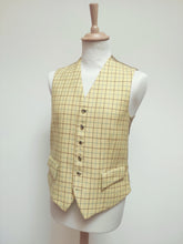 Charger l'image dans la galerie, Gilet de costume vintage à carreaux en laine vierge Made in Italy 48