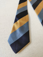 Afbeelding in Gallery-weergave laden, Rosati Roma cravate regimental pure soie Made in England