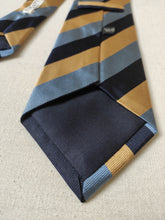 Afbeelding in Gallery-weergave laden, Rosati Roma cravate regimental pure soie Made in England