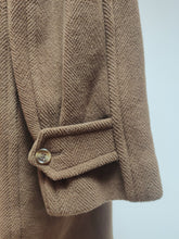 Charger l'image dans la galerie, Old England Paris manteau duffle-coat femme marron noisette 42 FR / 14 UK
