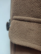 Charger l'image dans la galerie, Old England Paris manteau duffle-coat femme marron noisette 42 FR / 14 UK
