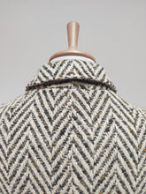 Charger l'image dans la galerie, Burberrys manteau femme à chevrons en pure laine Made in England 12 UK / 40 FR