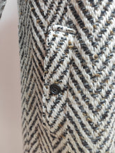 Charger l'image dans la galerie, Burberrys manteau femme à chevrons en pure laine Made in England 12 UK / 40 FR