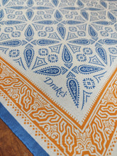 Charger l'image dans la galerie, Drake's pochette en soie à motif bandana Made in Italy