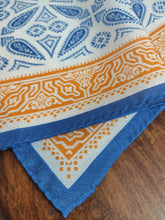 Charger l'image dans la galerie, Drake's pochette en soie à motif bandana Made in Italy