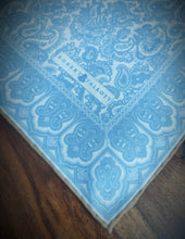 Charger l'image dans la galerie, Robert Talbott pochette en soie à motif paisley Made in England