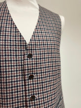 Charger l'image dans la galerie, Suitsupply gilet à carreaux en laine et soie Vitale Barberis Ferrara 50