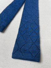 Charger l'image dans la galerie, Paco Rabanne Paris cravate maille vintage en laine