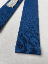Charger l'image dans la galerie, Paco Rabanne Paris cravate maille vintage en laine