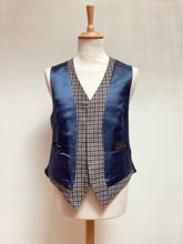 Charger l'image dans la galerie, Suitsupply gilet à carreaux en laine et soie Vitale Barberis Ferrara 50