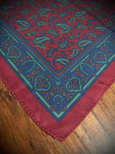 Carica l&#39;immagine nel visualizzatore di Gallery, Pochette paisley rouge 100% soie Made in France

