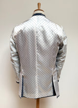 Afbeelding in Gallery-weergave laden, Suitsupply blazer marine en laine et lin Prince de Galles 52
